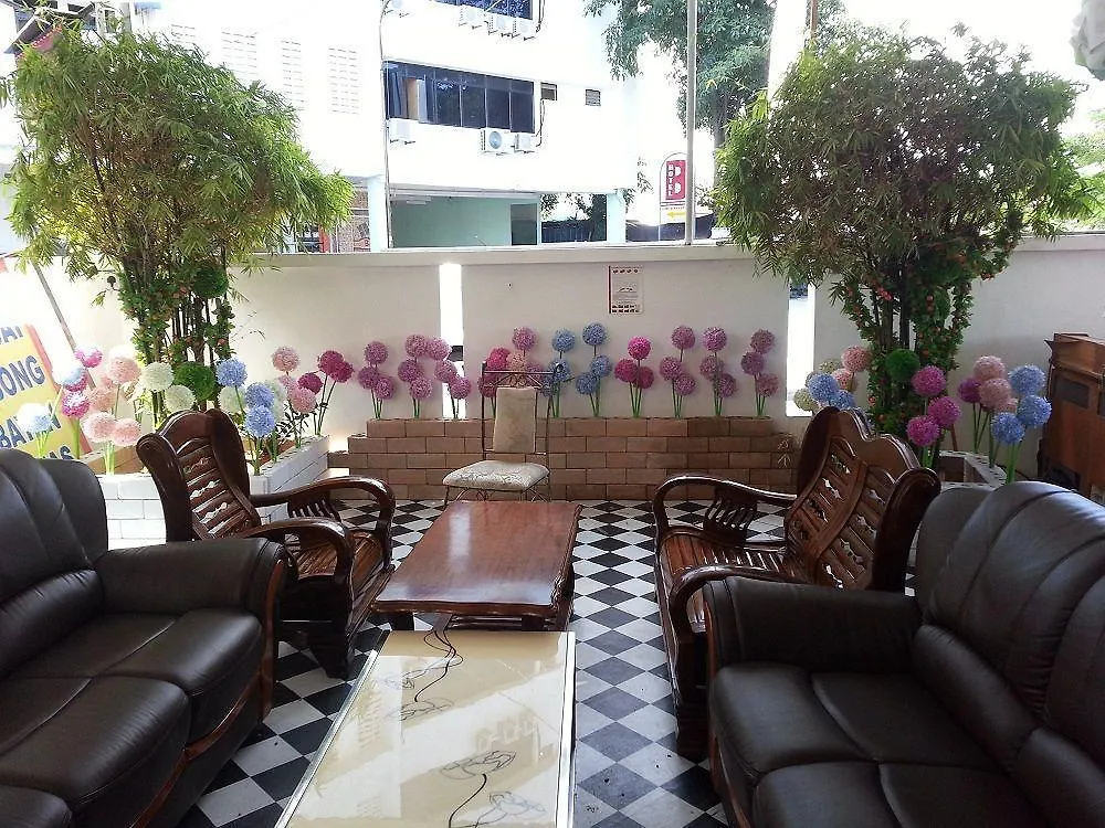 U Hotel Penang Sungai Dua Bukit 3*,